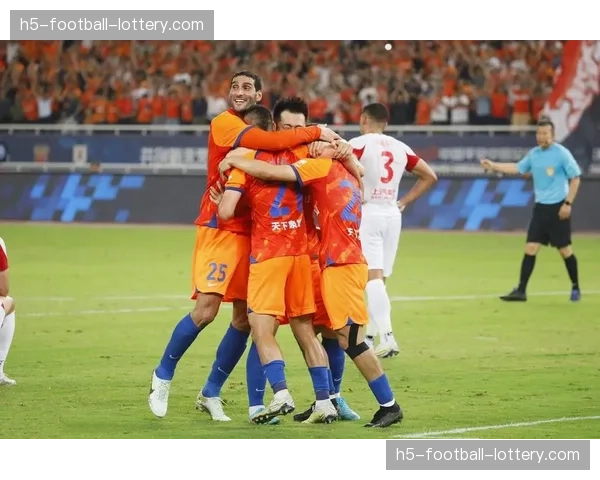 VAR争议再起：谢菲联进球被吹，是严格执法还是过度干预？